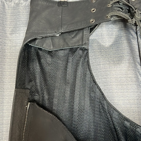 RIVER ROAD BLACK LEATHER MENS CHAPS - Picture 10 of 14